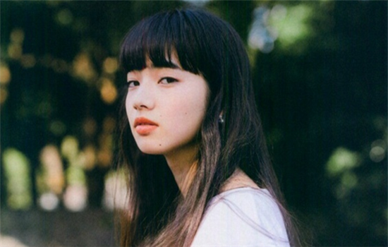 眼睑下垂是什么病 眼睑下垂的这些表现你要了解