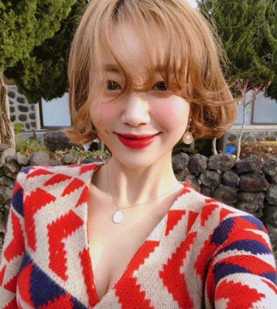 头发颜色2025流行色 想要变美就染上吧