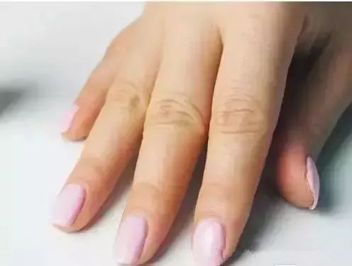 法式美甲图片大全 法式风情迷人美甲教程