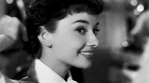 双眼皮是埋线好还是割的好 你知道做个双眼皮有多美吗?