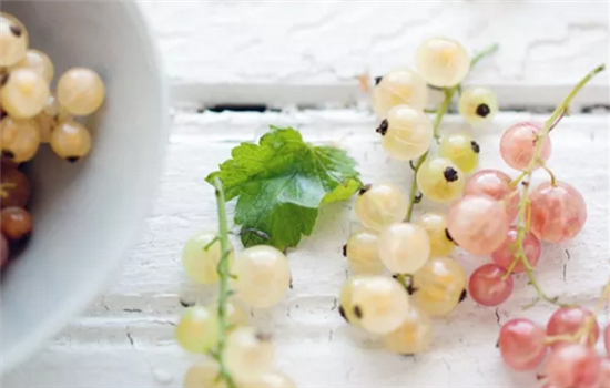 做一次果酸效果明显吗 果酸焕肤并不是一蹴而就