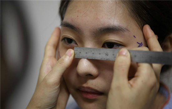 玻尿酸打下巴什么感觉 注射填充下巴并没想象中可怕