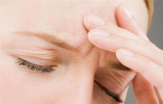 川字纹玻尿酸注射方法 静态川字纹辅助治疗可以这样做