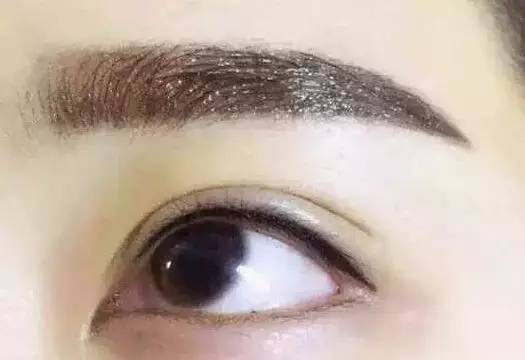 美瞳线的危害 美瞳线别瞎搞,低调点最好!