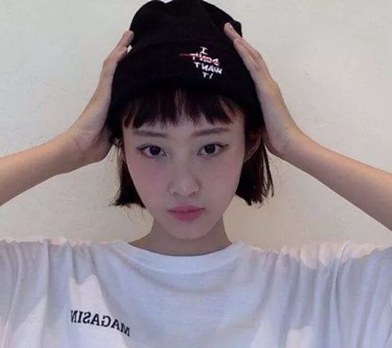 2025年流行什么短发女 看了你还敢剪短发吗