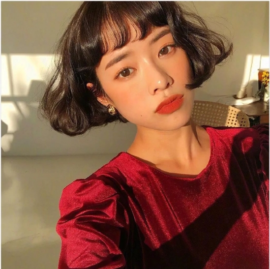 圆脸方脸的女生发型 短发能快速提升气质