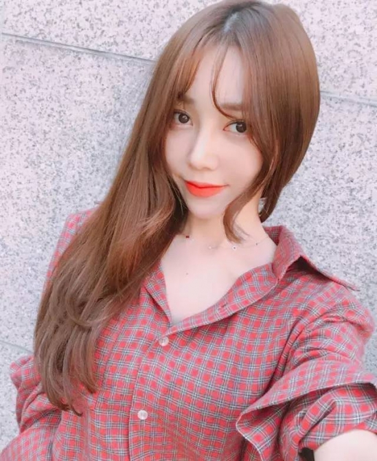 2025发型流行趋势女 2025年春夏最火发型排行榜