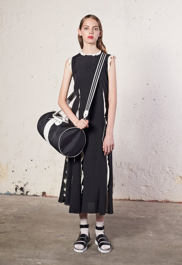 Red Valentino 2025时尚服装造型图