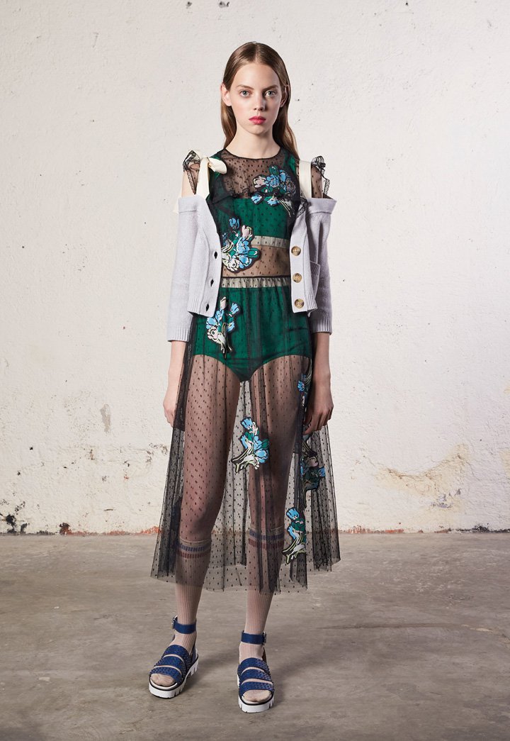 Red Valentino 2025时尚服装造型图