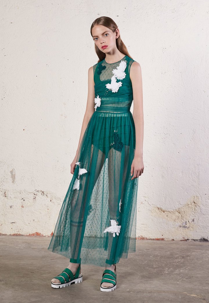 Red Valentino 2025时尚服装造型图