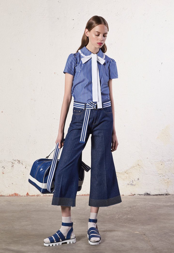 Red Valentino 2025时尚服装造型图