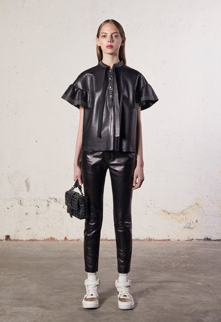 Red Valentino 2025时尚服装造型图