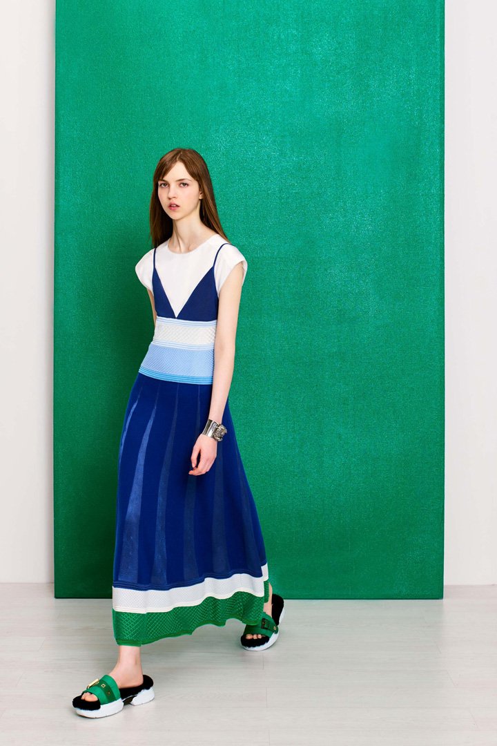 Agnona 2025艾诺逸时尚服装造型图