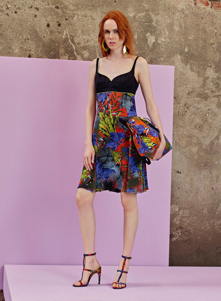 Versace 2025范思哲服装商业广告摄影图