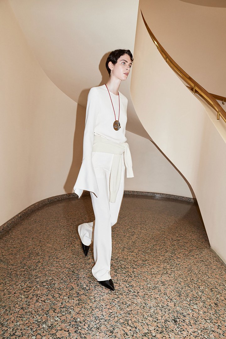 Victoria Beckham 2025服装商业广告摄影图