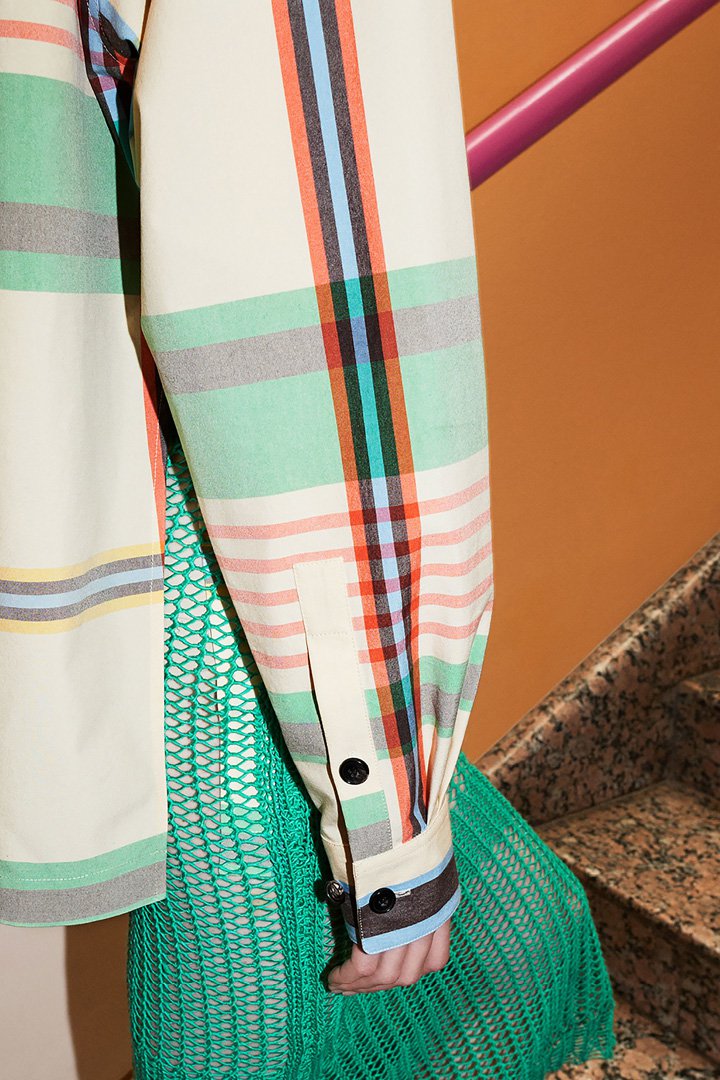 Victoria Beckham 2025服装商业广告摄影图