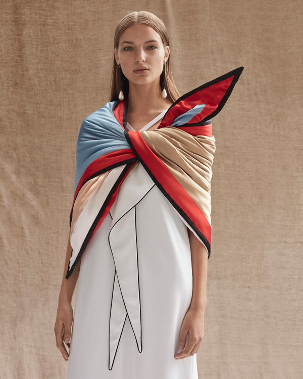 Burberry 2025服装品牌发布秀