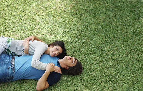 男生触碰肢体部位含义 这六种触碰你了解吗?