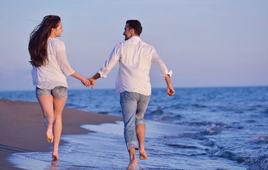 男生触碰肢体部位含义 这六种触碰你了解吗?