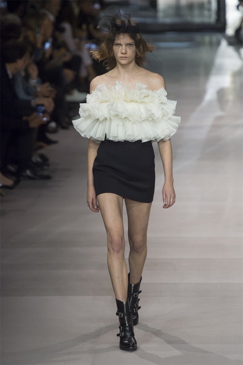 Celine 2025春夏时装秀 赛琳2025高级成衣秀