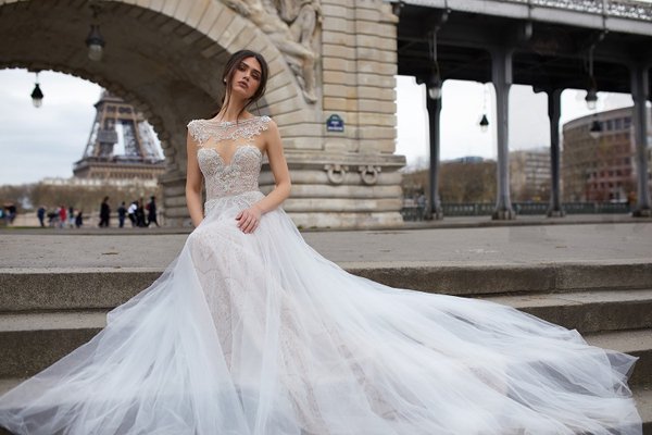 Julie Vino 2025婚纱礼服系列大片 品牌婚纱摄影组图欣赏