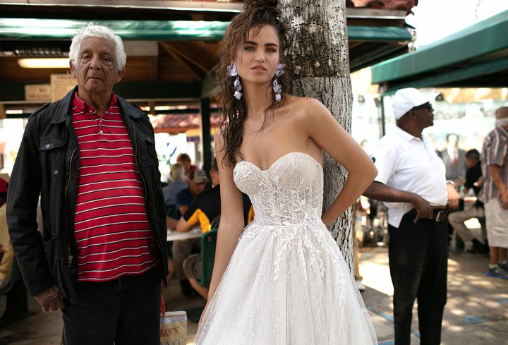 Berta 2025春夏婚纱礼服系列大片