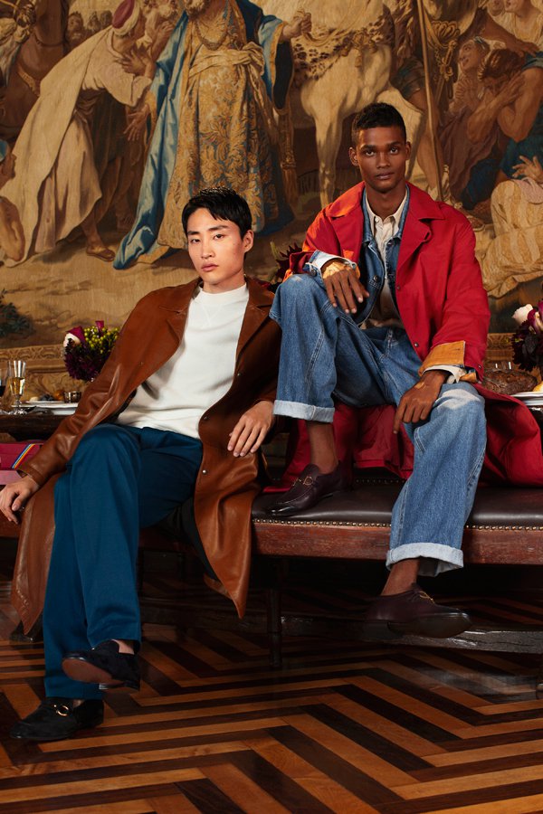 菲拉格慕(Ferragamo) 全新圣诞季:绮丽彩虹 缤纷假日