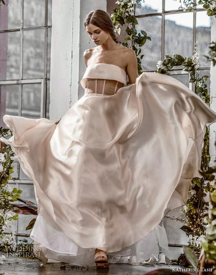 Katherine Tash 2025婚纱系列摄影集