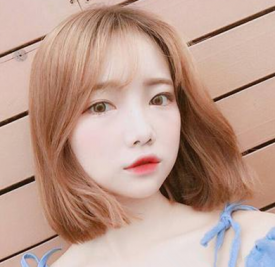 大学生短发女图片大全 大学生短发型