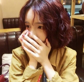 小卷短发女 小卷短发发型图片
