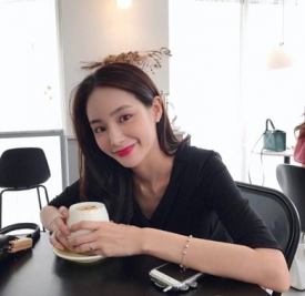 女生显脸小的发型 女生显瘦发型