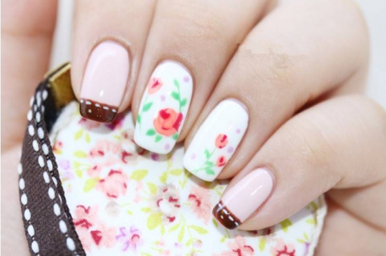 玫瑰美甲画法步骤图片 手绘玫瑰美甲图片