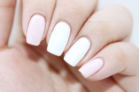 玫瑰美甲画法步骤图片 手绘玫瑰美甲图片