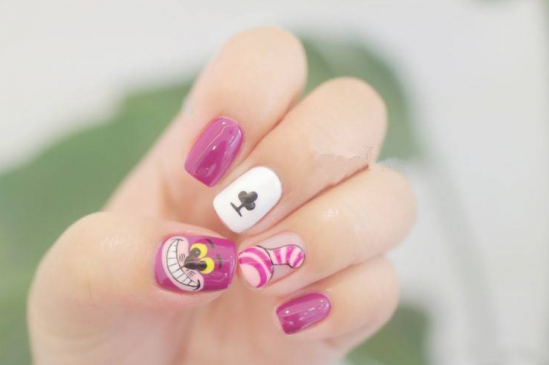 手绘猫咪美甲 美甲猫咪图案简单