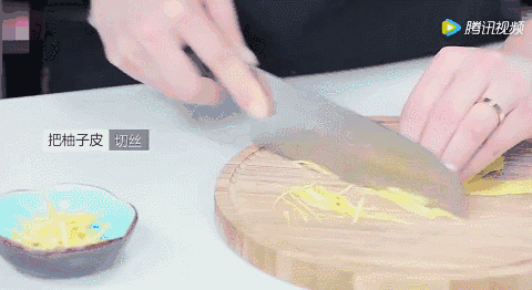 柚子怎么挑选才甜 如何挑选柚子是甜的