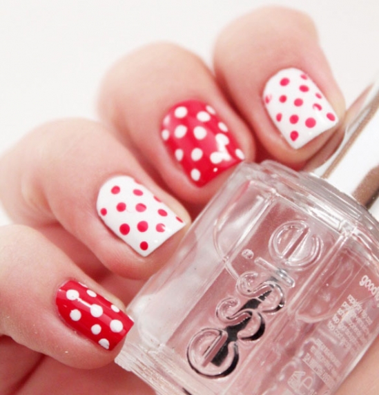 简易复古波点美甲教程 复古波点美甲怎么做
