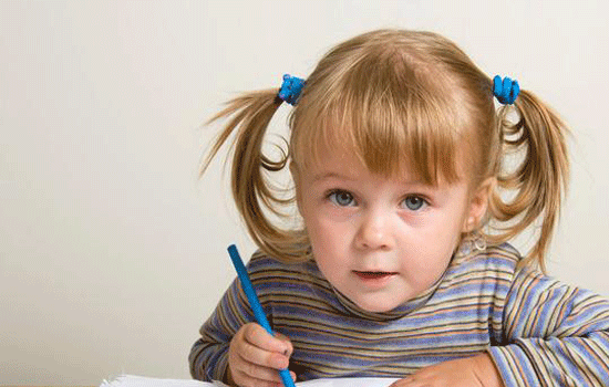 宝宝拉绿色大便是怎么回事 宝宝大便绿色怎么回事