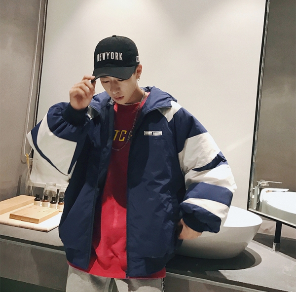 男士红色卫衣搭配外套 红色卫衣配什么外套男