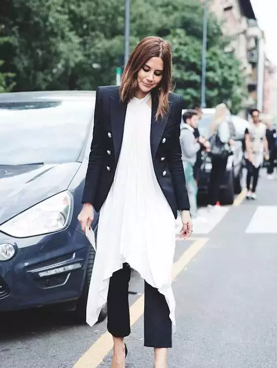 裙子如何搭配裤子 秋天穿什么衣服好看图片