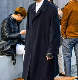 男生冬天黑色衣服怎么搭配 男生冬天黑色好看吗