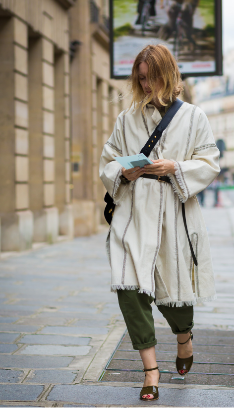 冬天大衣配凉鞋 冬天穿大衣凉鞋