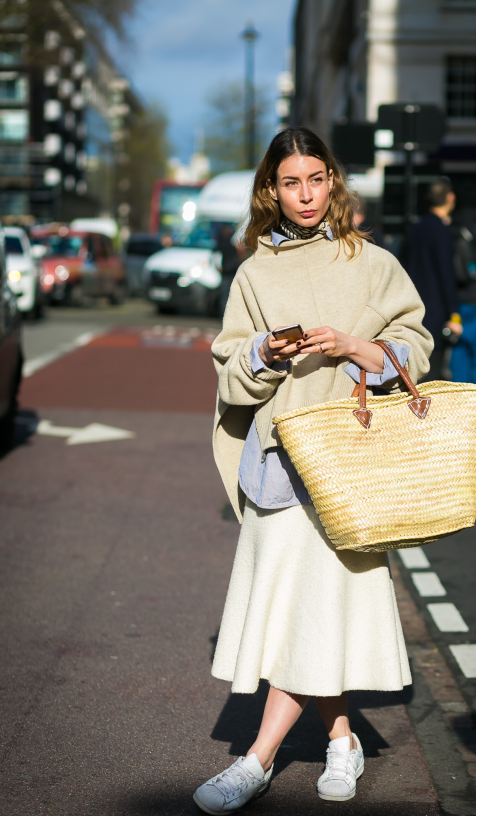长裙配运动鞋图片大全 冬季长裙配运动鞋