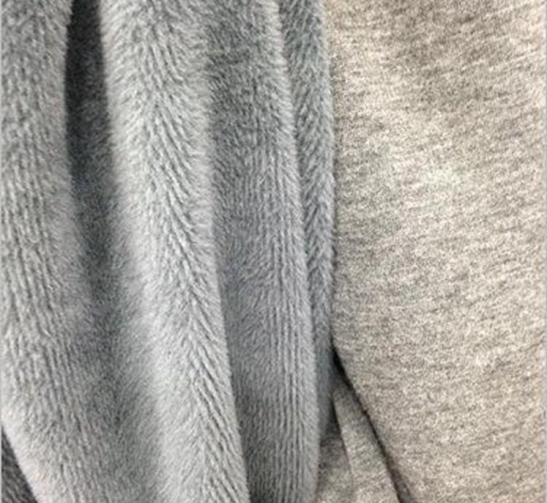 摇粒绒跟不倒绒的区别 摇粒绒和不倒绒有什么不同