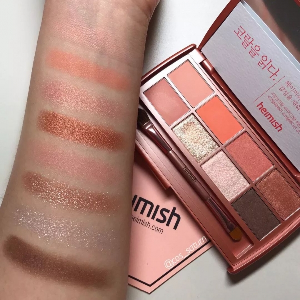 珊瑚色口红 2025流行什么颜色