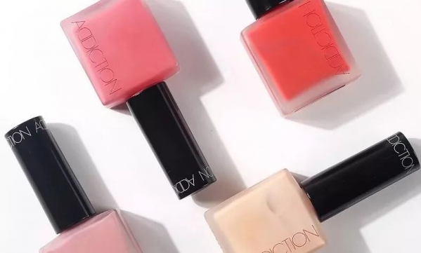 珊瑚色口红 2025流行什么颜色