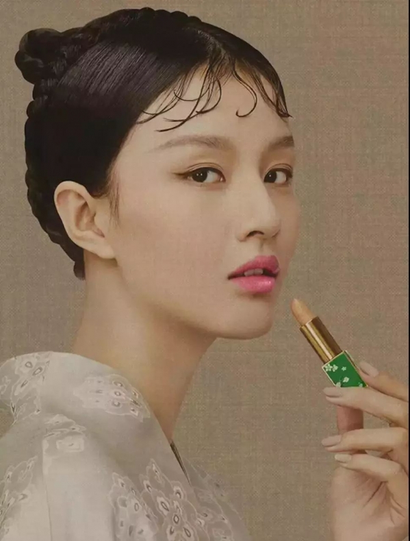 “两面派”的故宫和美上天的中国风,我似乎秒懂了Gucci那极繁华丽背后的“伎俩”