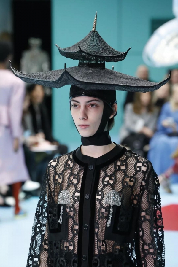 “两面派”的故宫和美上天的中国风,我似乎秒懂了Gucci那极繁华丽背后的“伎俩”