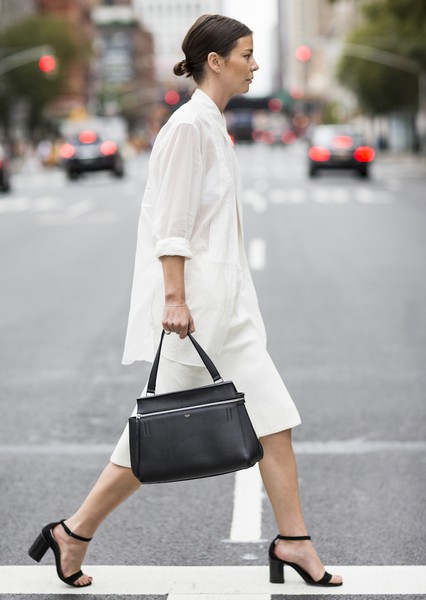 确认过眼神,设计感白衬衫最迷人