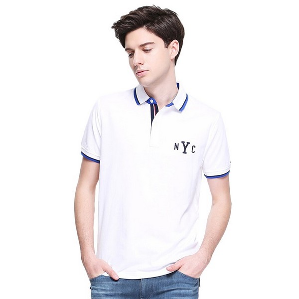 活力不掉队,浅色POLO衫谱写青春