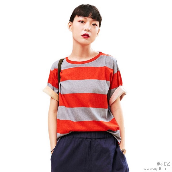 慵懒格调,条纹T恤复刻法式浪漫